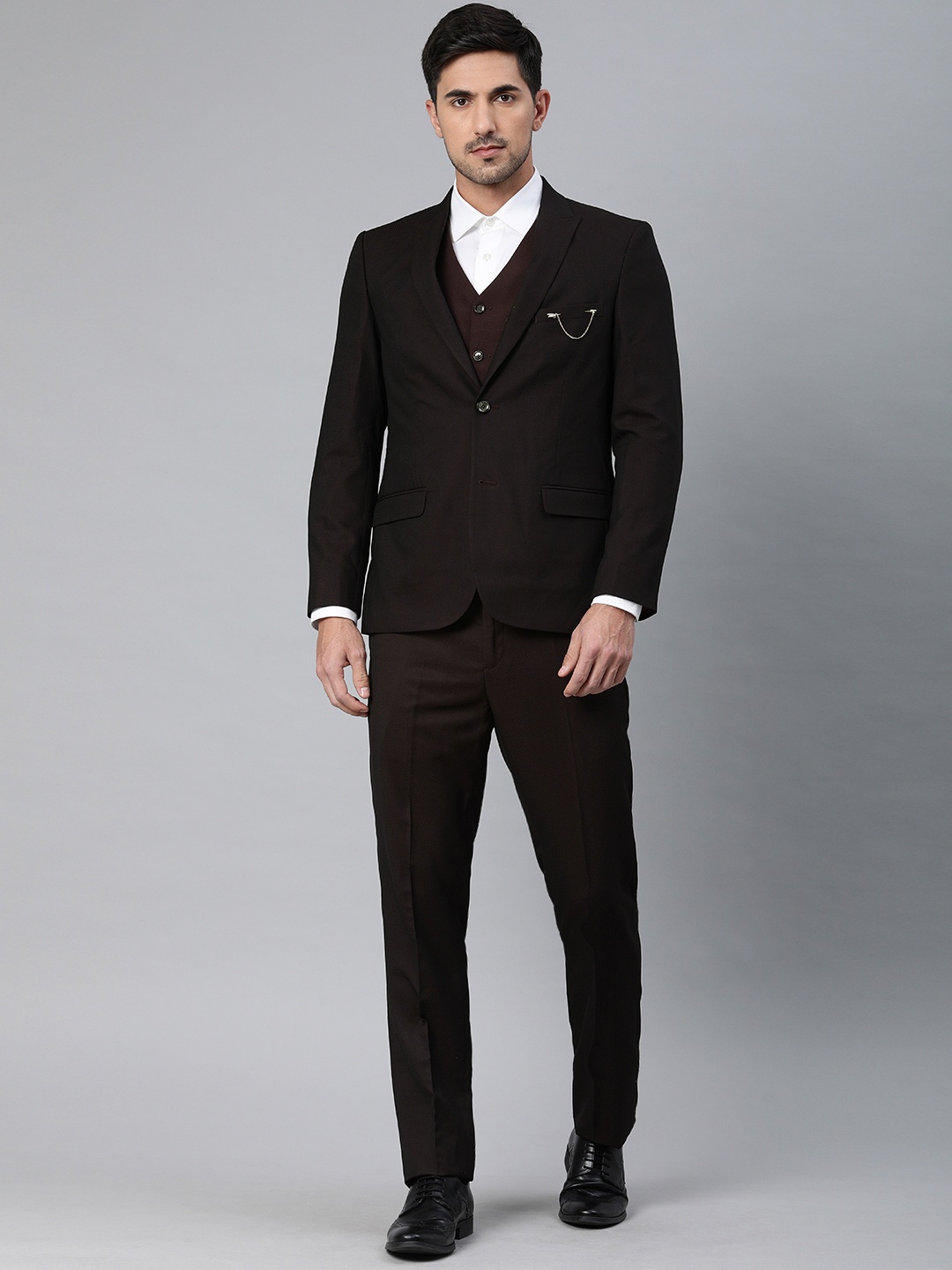 

Arrow Men Black & Maroon Solid Single-Breasted Three-Piece Suit