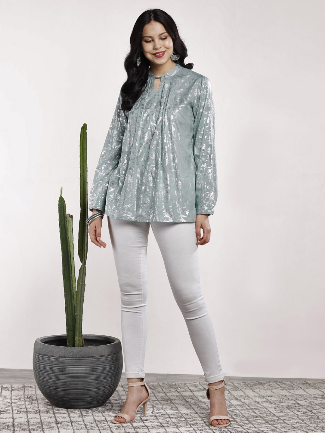 

Sangria Women Grey Printed A-Line Top
