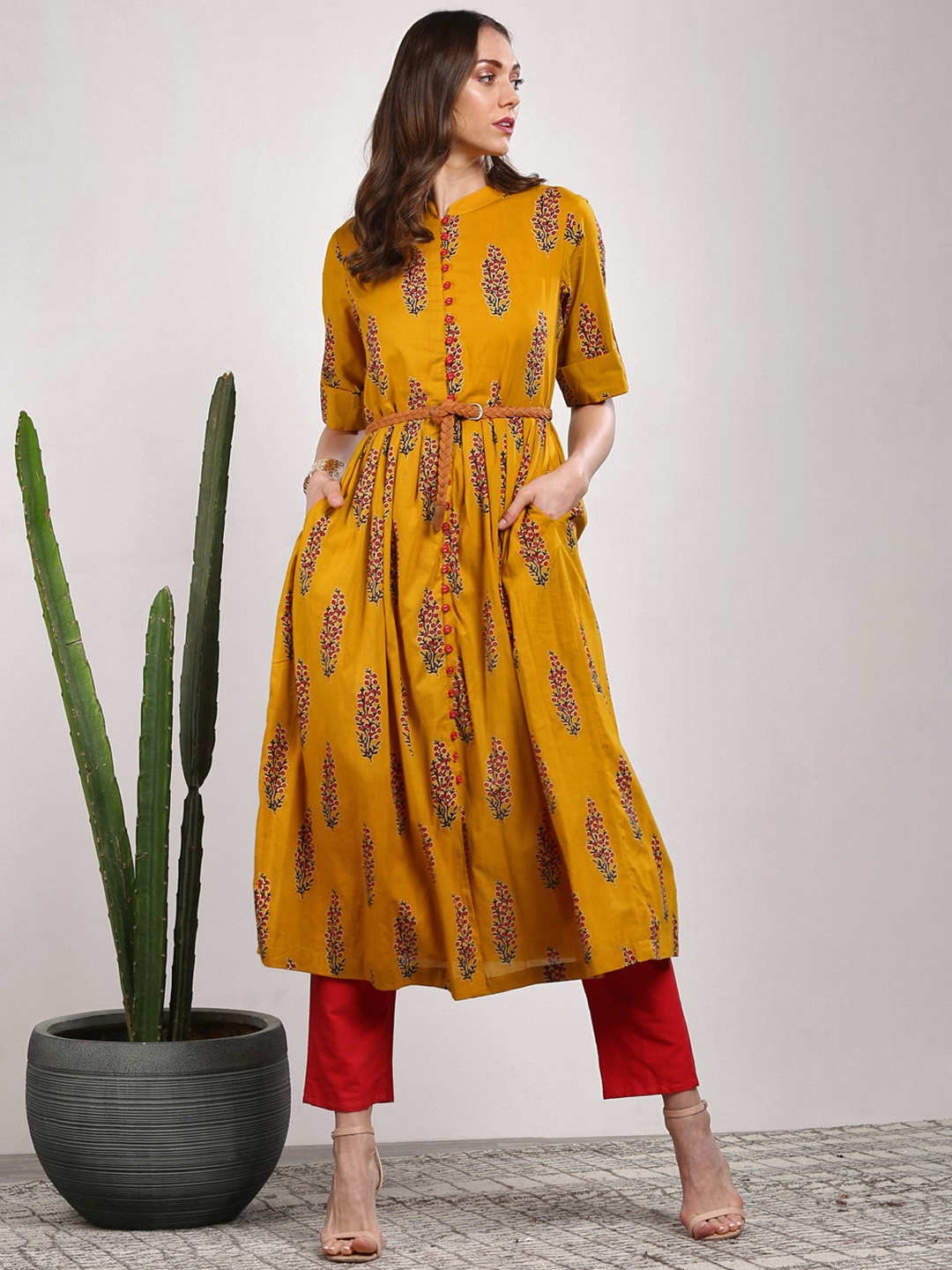 

Sangria Women Mustard Yellow Printed Straight Kurta