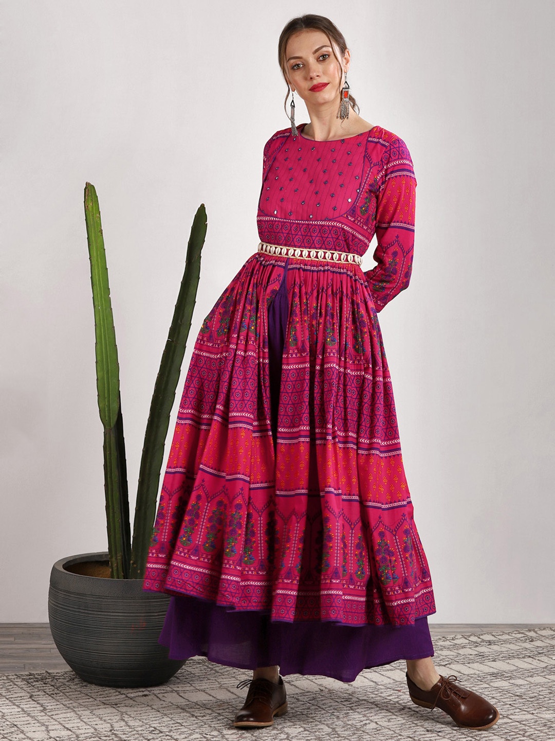 

Sangria Women Magenta & Purple Printed Kurta with Palazzos