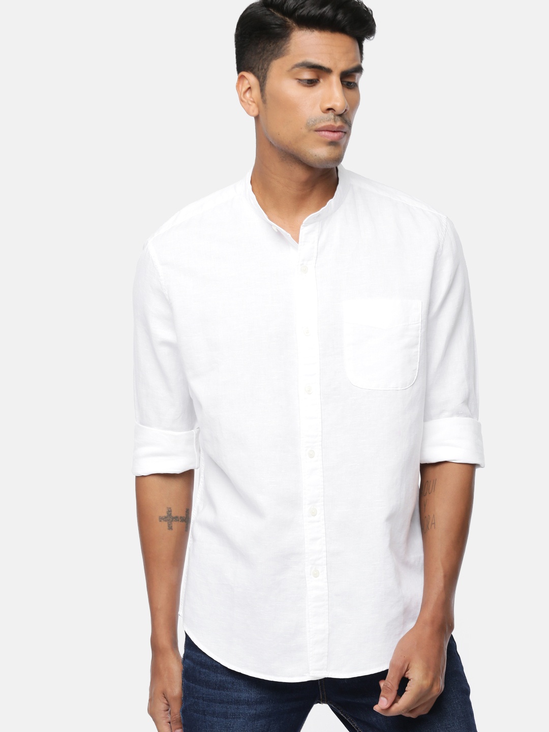 

AMERICAN EAGLE OUTFITTERS Men White Regular Fit Solid Casual Shirt