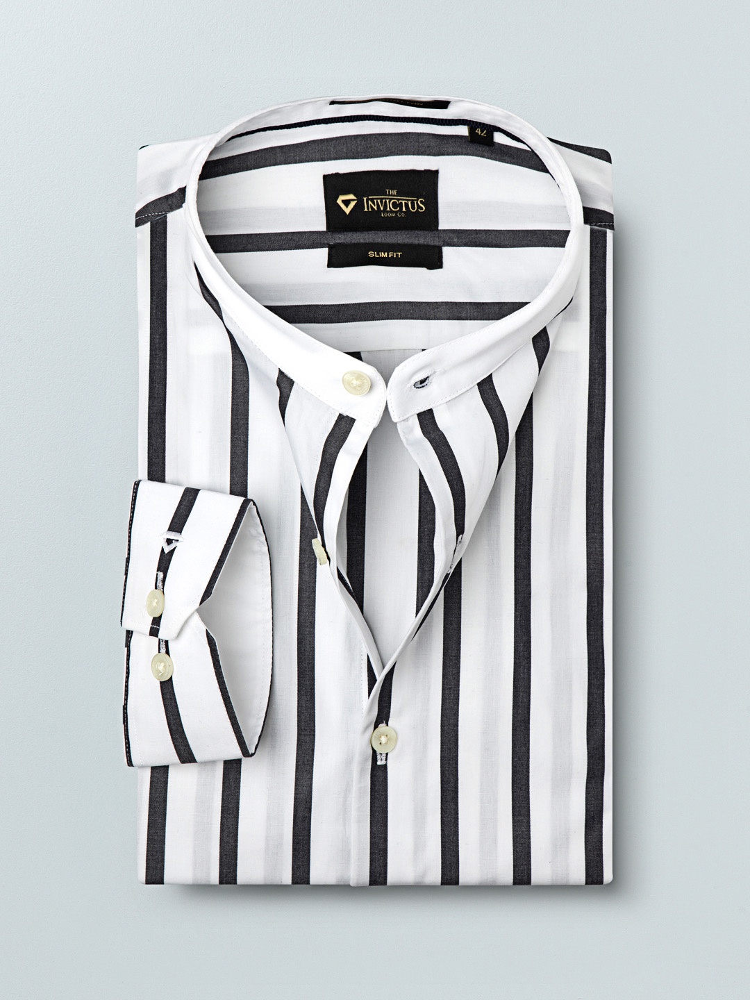 

INVICTUS Men Black & White Slim Fit Striped Smart Casual Shirt