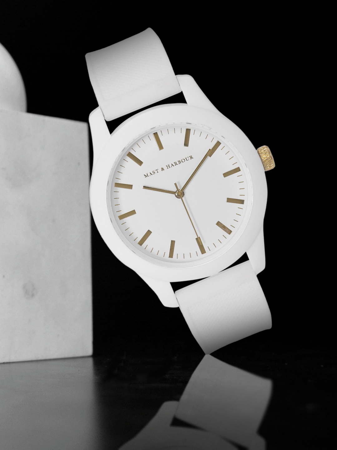 

Mast & Harbour Unisex White Analogue Watch MFB-PN-SM-32-913