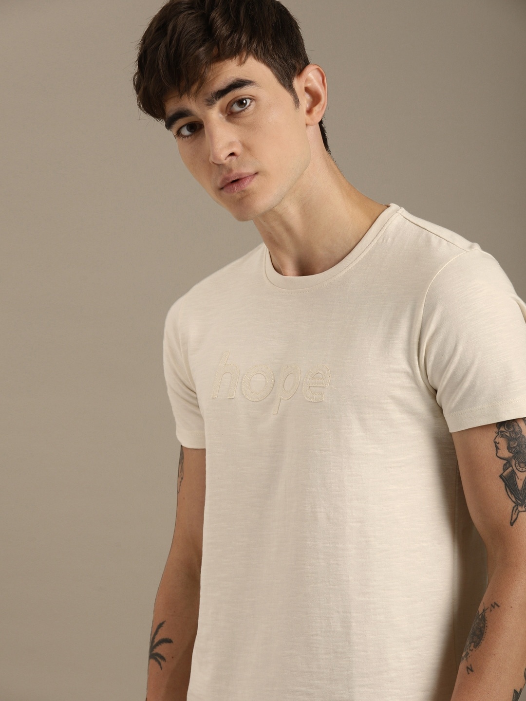 

ether Kora Collection Off-White Applique Sustainable Unbleached Fabric Sustainable Pure Cotton T-shirt