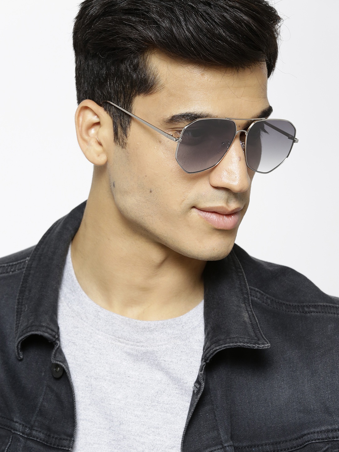 

Roadster Unisex Oval Sunglasses MFB-PN-PS-T9646, Grey
