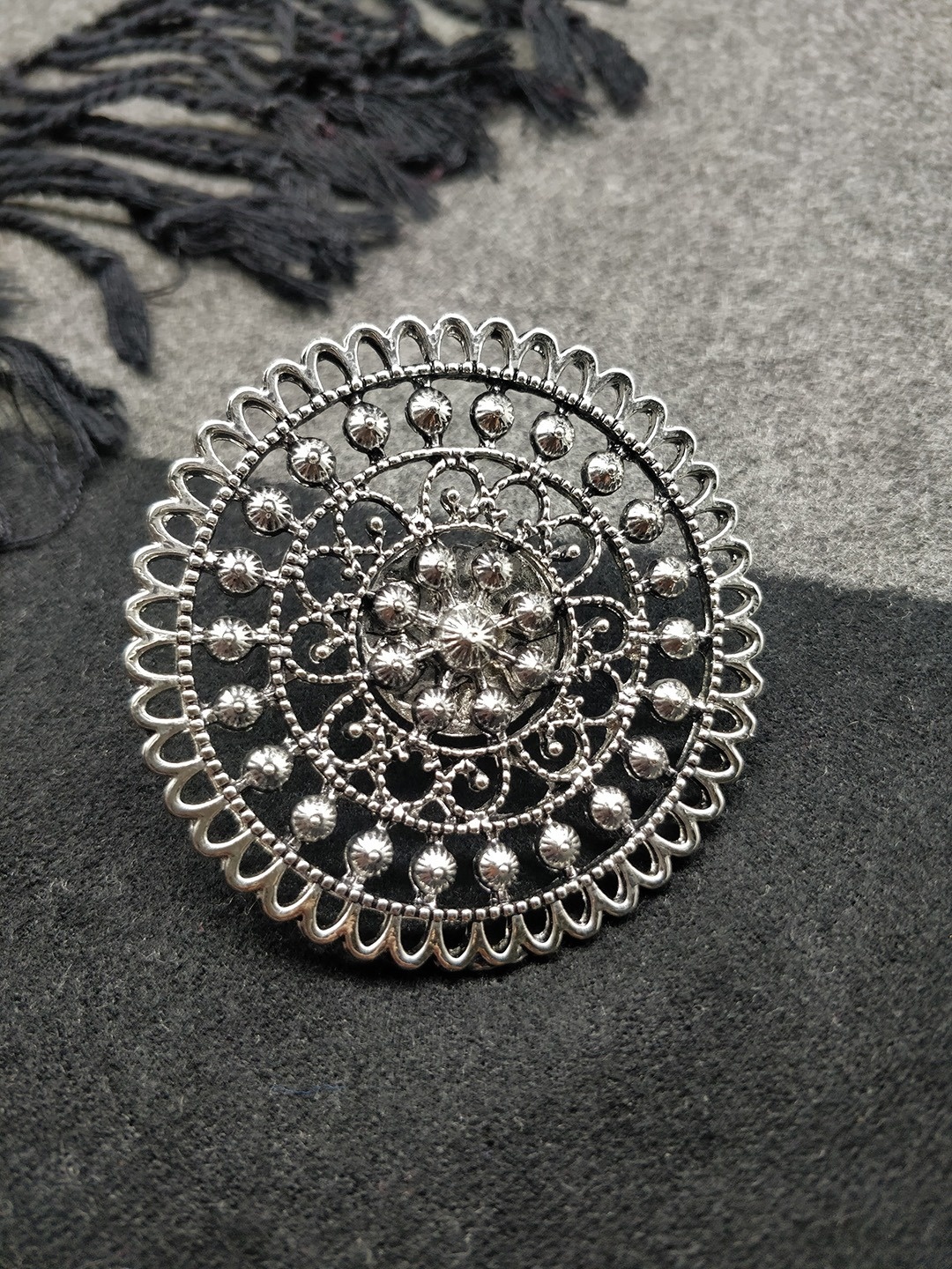 

Fida Women Oxidised Silver-Toned Finger Ring