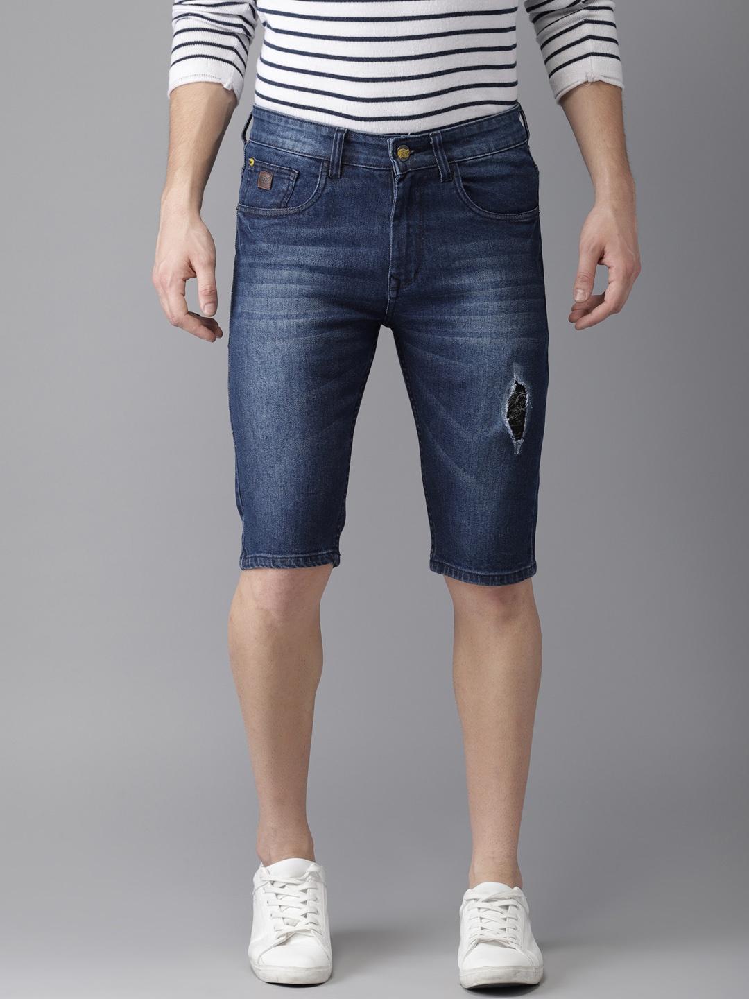 

Campus Sutra Men Blue Washed Low Distress Slim Fit Denim Shorts