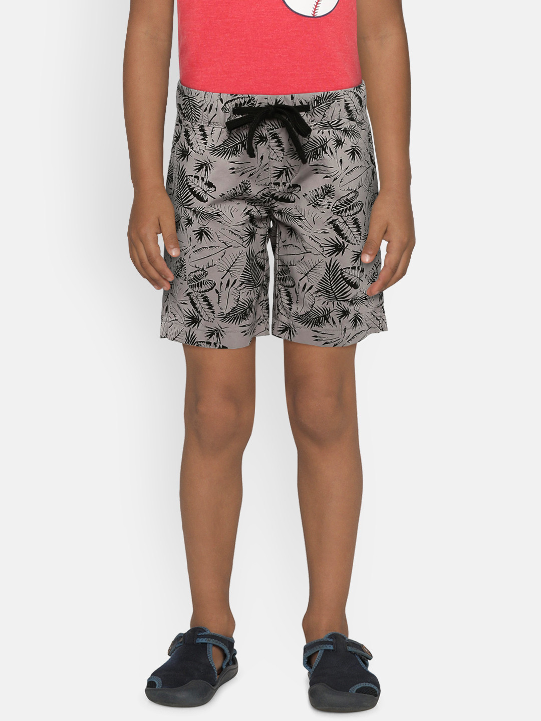 

Pepe Jeans Boys Grey Printed Regular Fit Regular Shorts