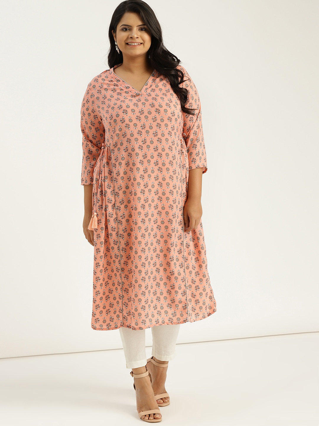 

Sztori Plus Size Women Peach-Coloured Grey Floral Print A-Line Kurta