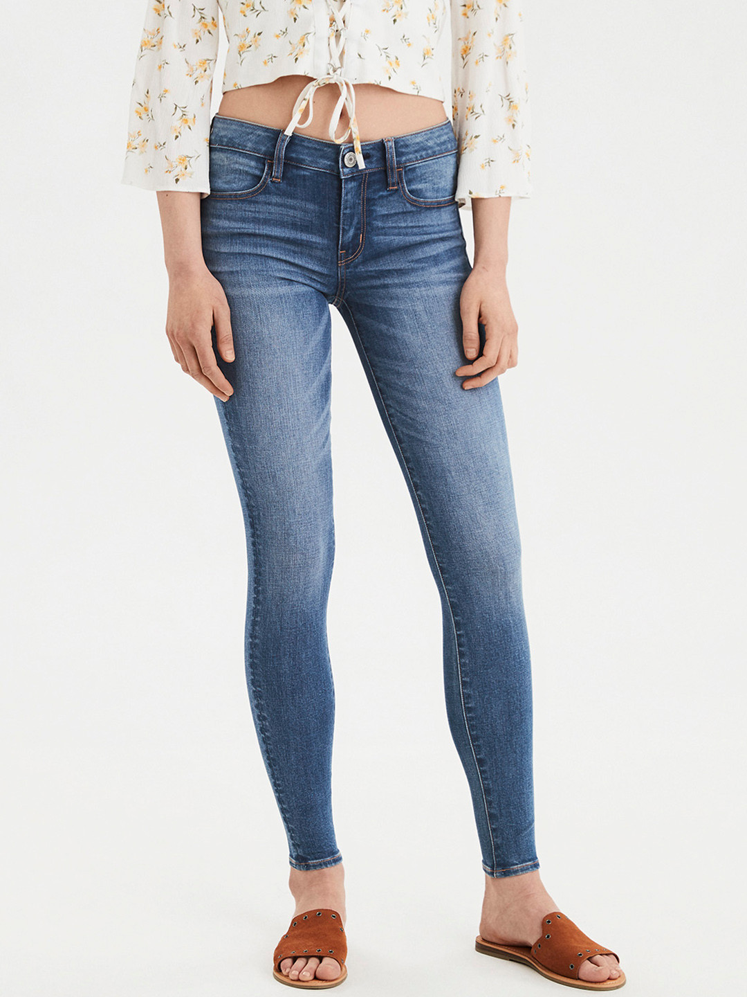 

AMERICAN EAGLE OUTFITTERS Women Blue Jegging Fit Low-Rise Clean Look Stretchable Jeans