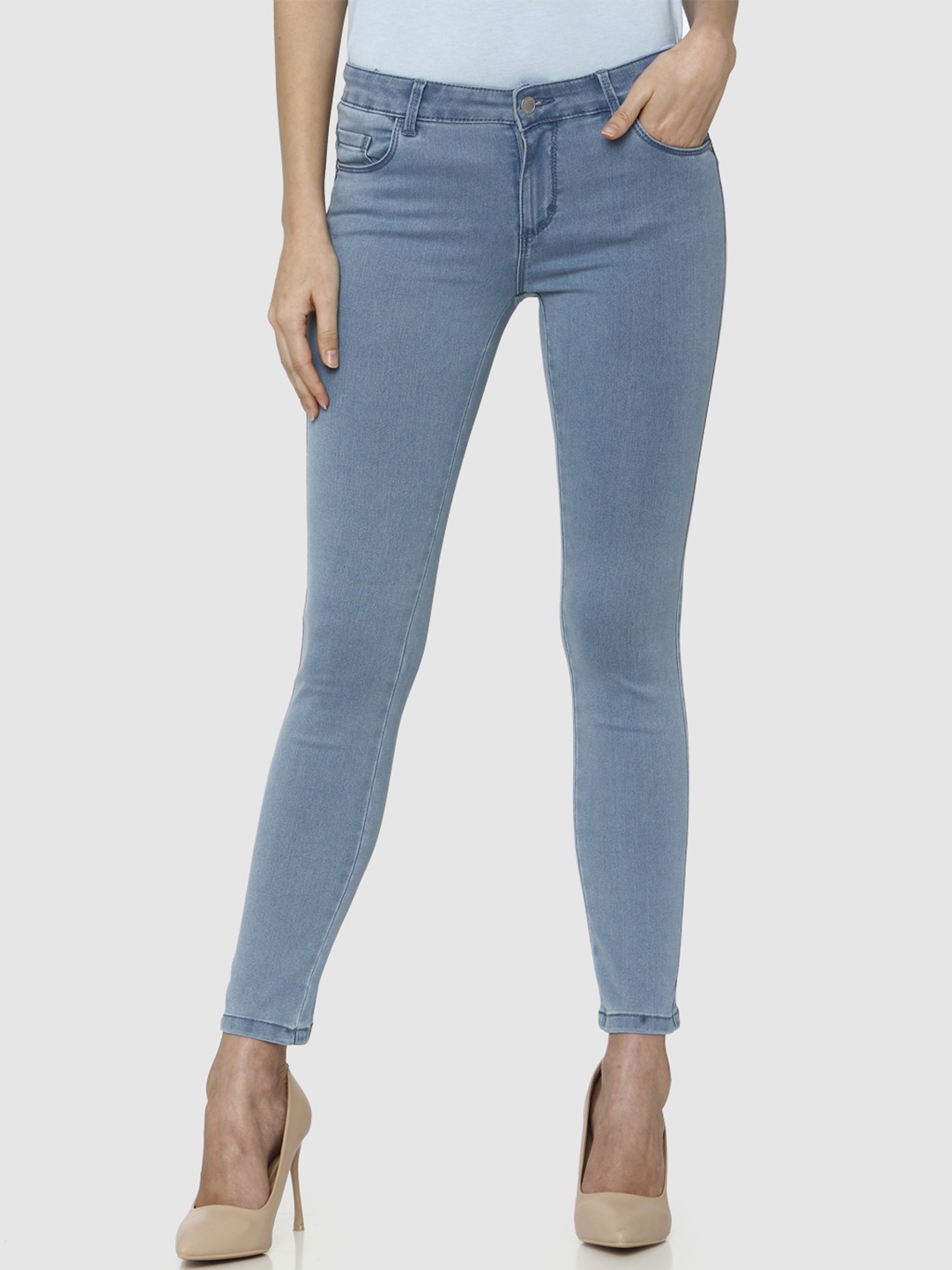 

Vero Moda Women Blue Skinny Fit Mid-Rise Clean Look Stretchable Cropped Jeans