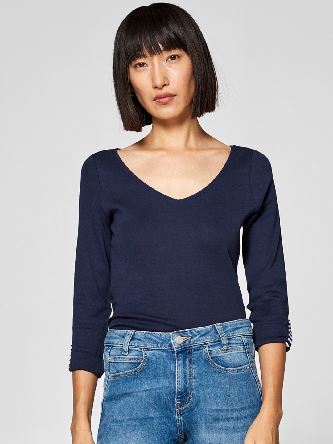 

ESPRIT Women Navy Blue Solid V-Neck T-shirt