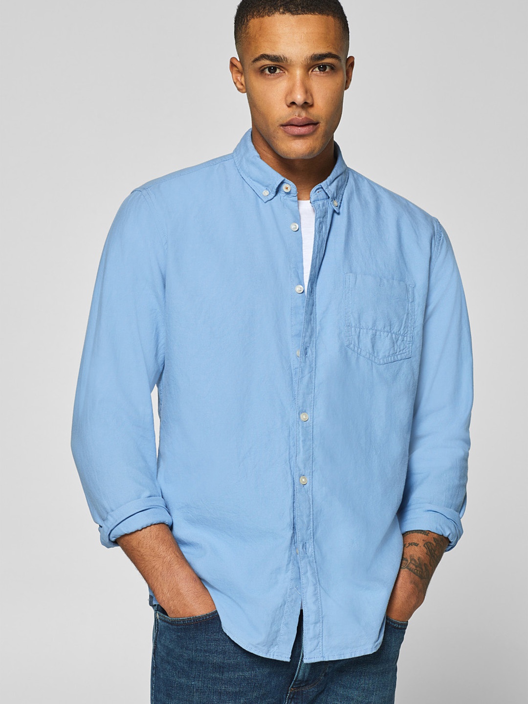 

ESPRIT Men Blue Slim Fit Solid Casual Shirt