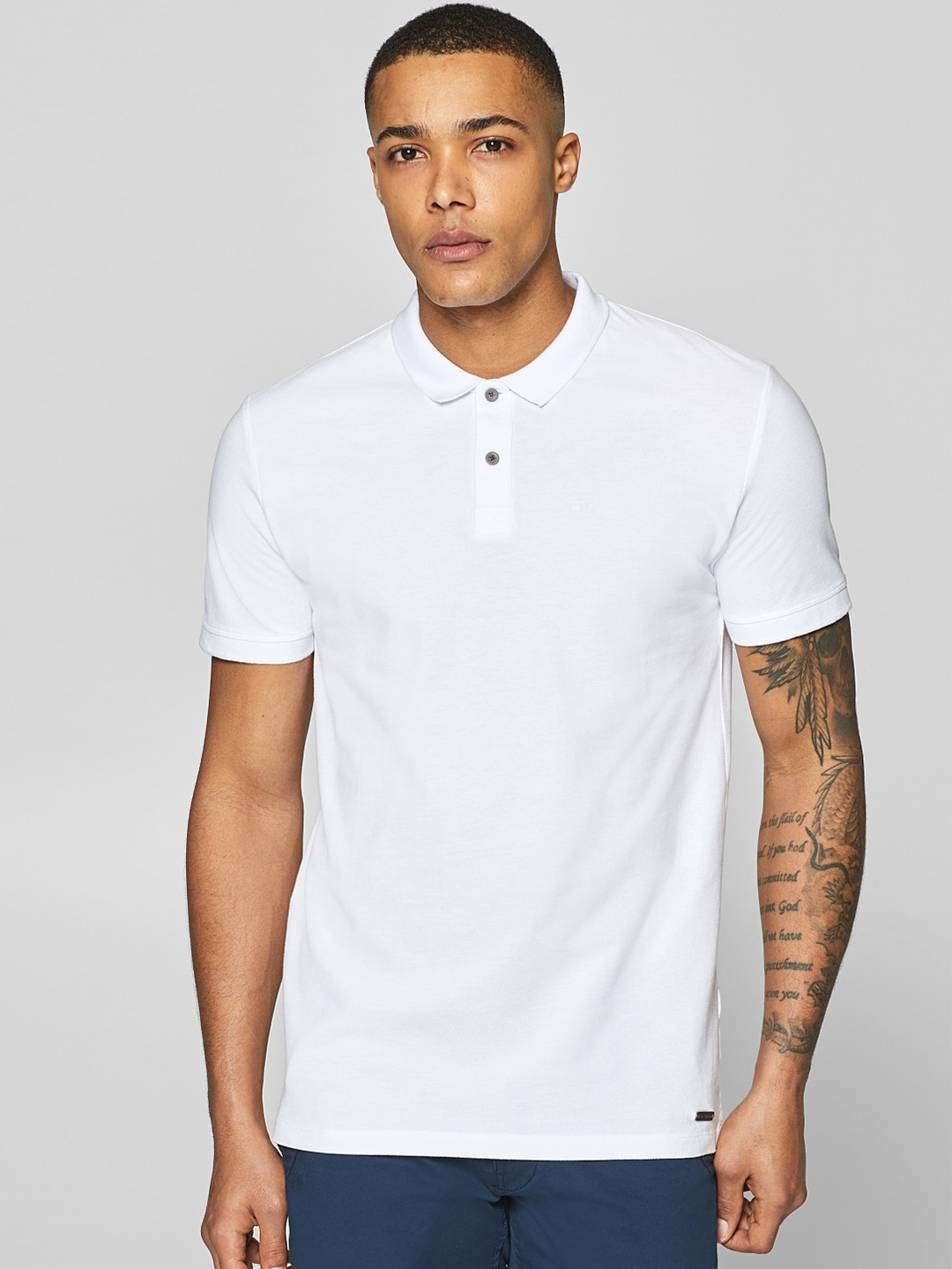 

ESPRIT Men White Solid Polo Collar Pure Cotton T-shirt