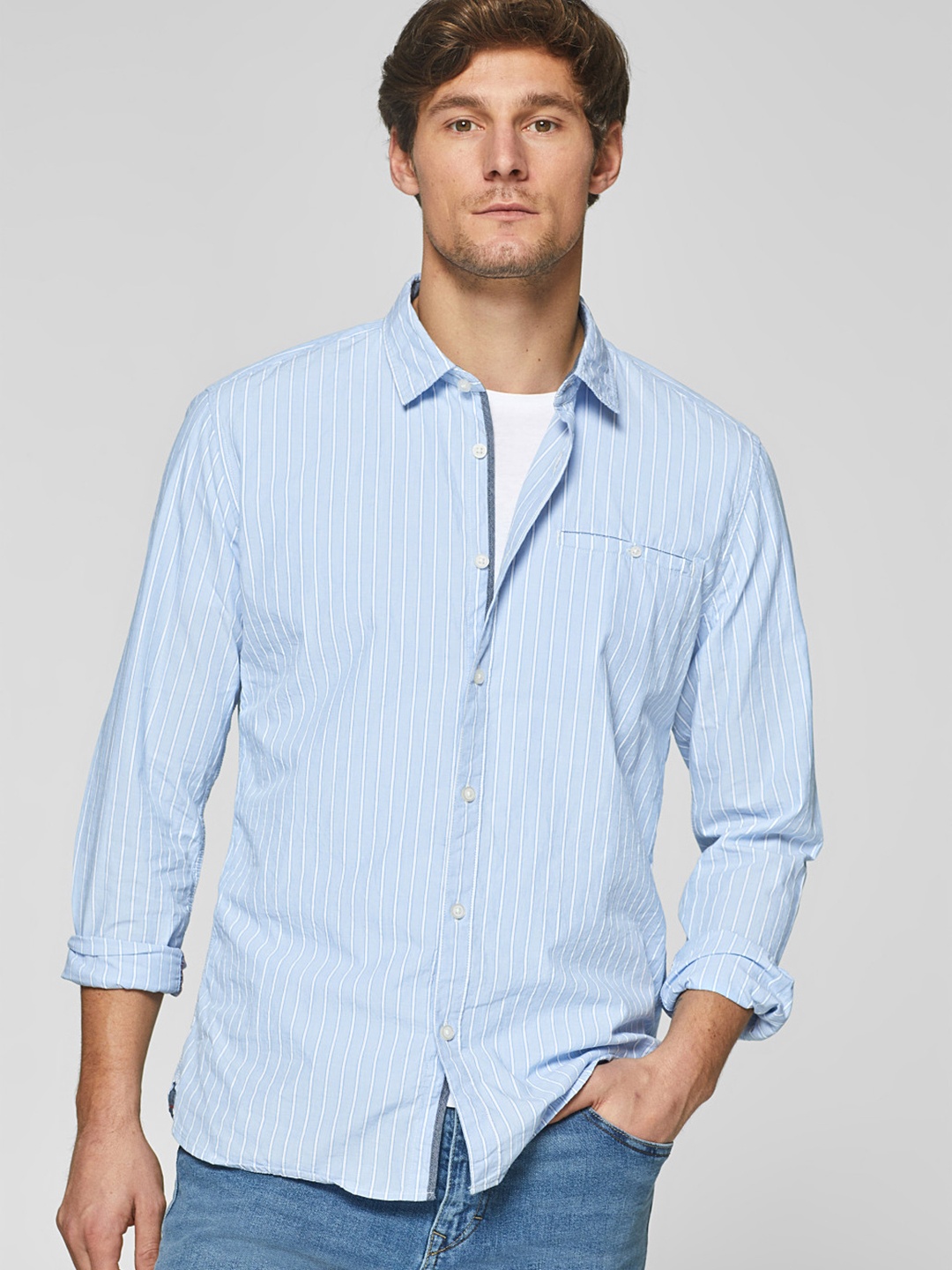 

ESPRIT Men Blue & White Slim Fit Striped Casual Shirt