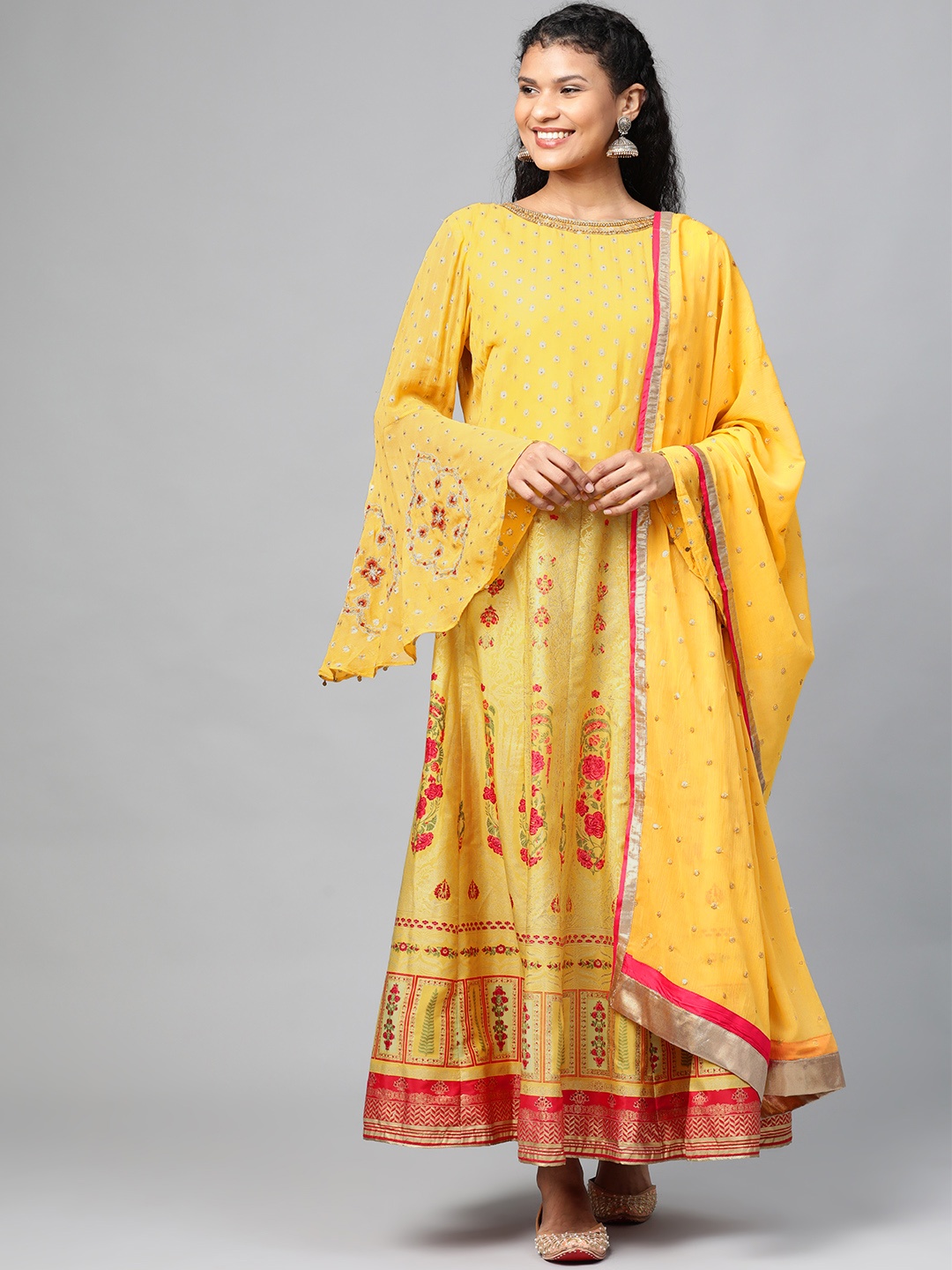 

WISHFUL by W Women YelloWISHFUL by W & Golden Self-Design Top with Skirt & Dupatta, Yellow