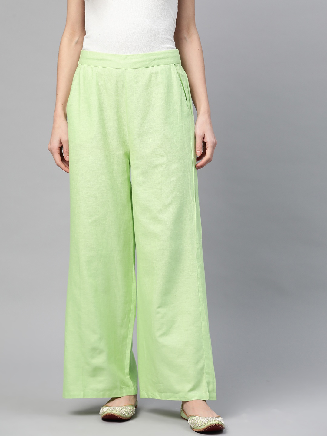 

W Women Green Solid Wide Leg Palazzos