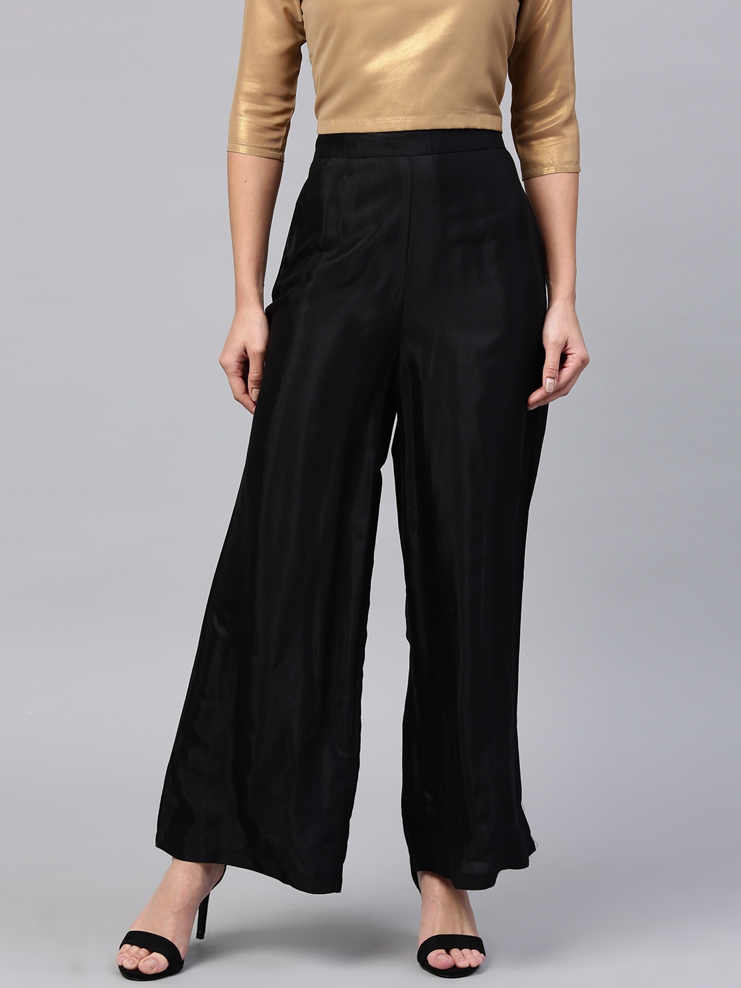 

W Women Black Solid Wide Leg Palazzos
