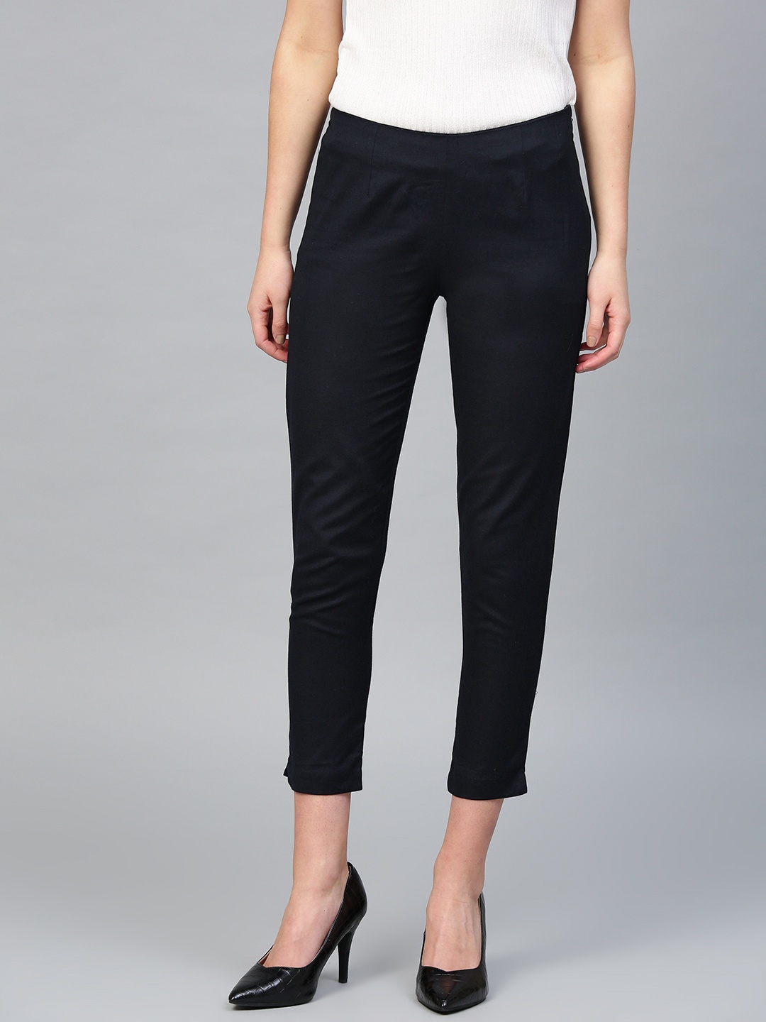 

W Women Navy Blue Solid Cropped Trousers