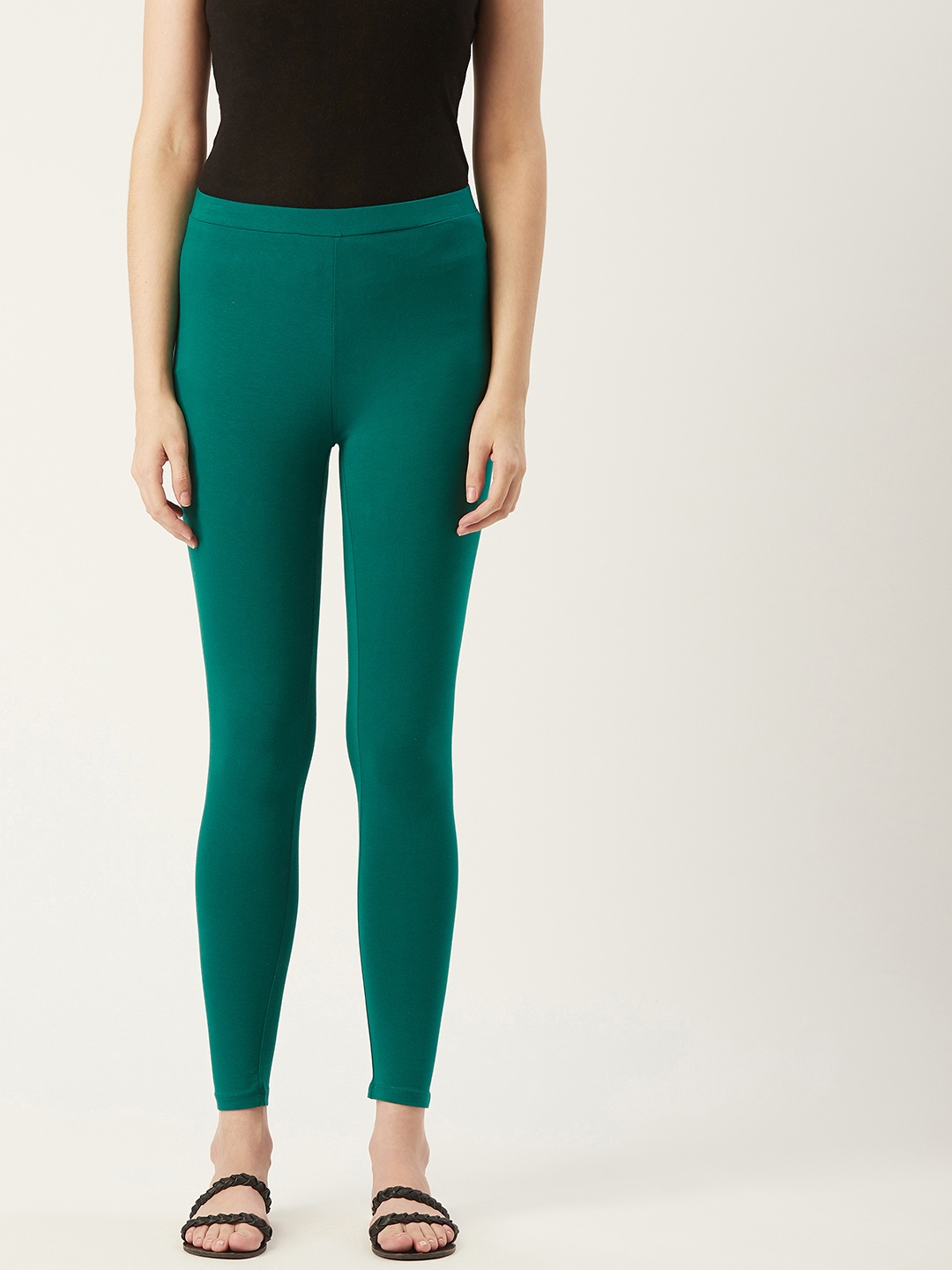 

W Women Green Solid Ankle Length Leggings