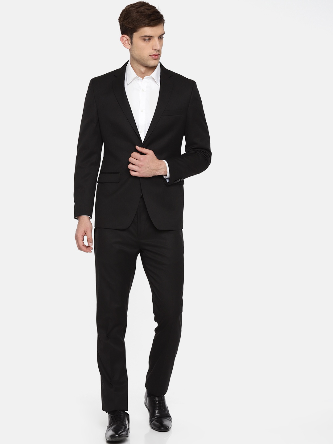 

Raymond Men Grey Solid Contemporary Fit Formal Suit, Black