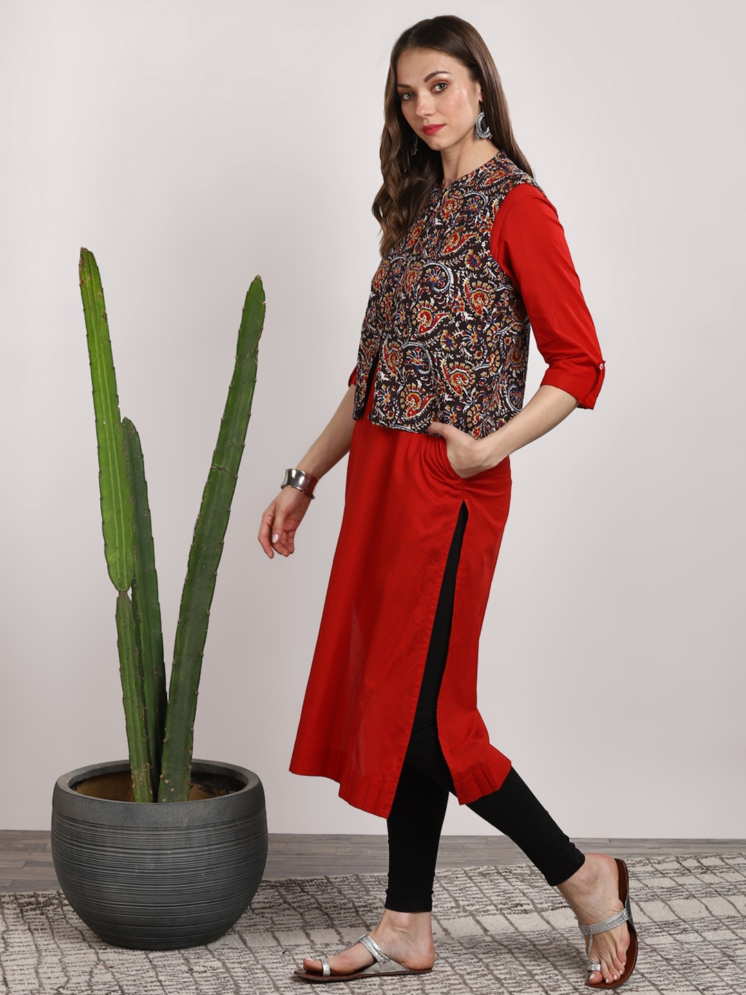 

Sangria Women Black & Red Solid Straight Kurta With Jacket