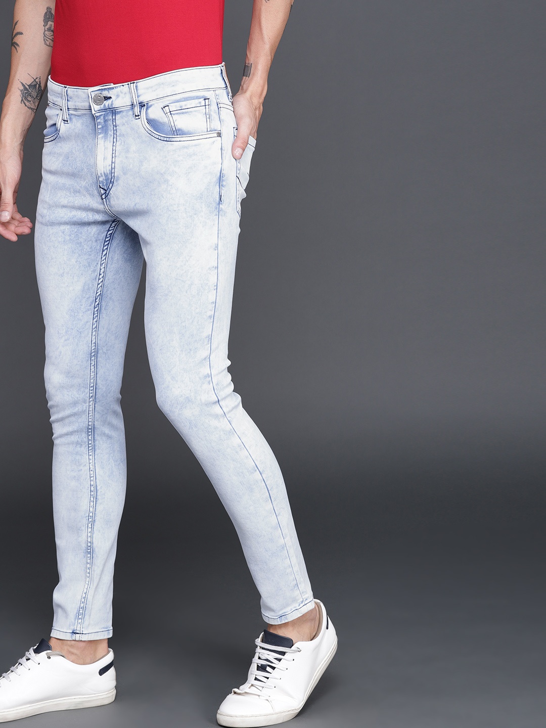 

WROGN Men Blue Skinny Fit Mid-Rise Clean Look Stretchable Jeans