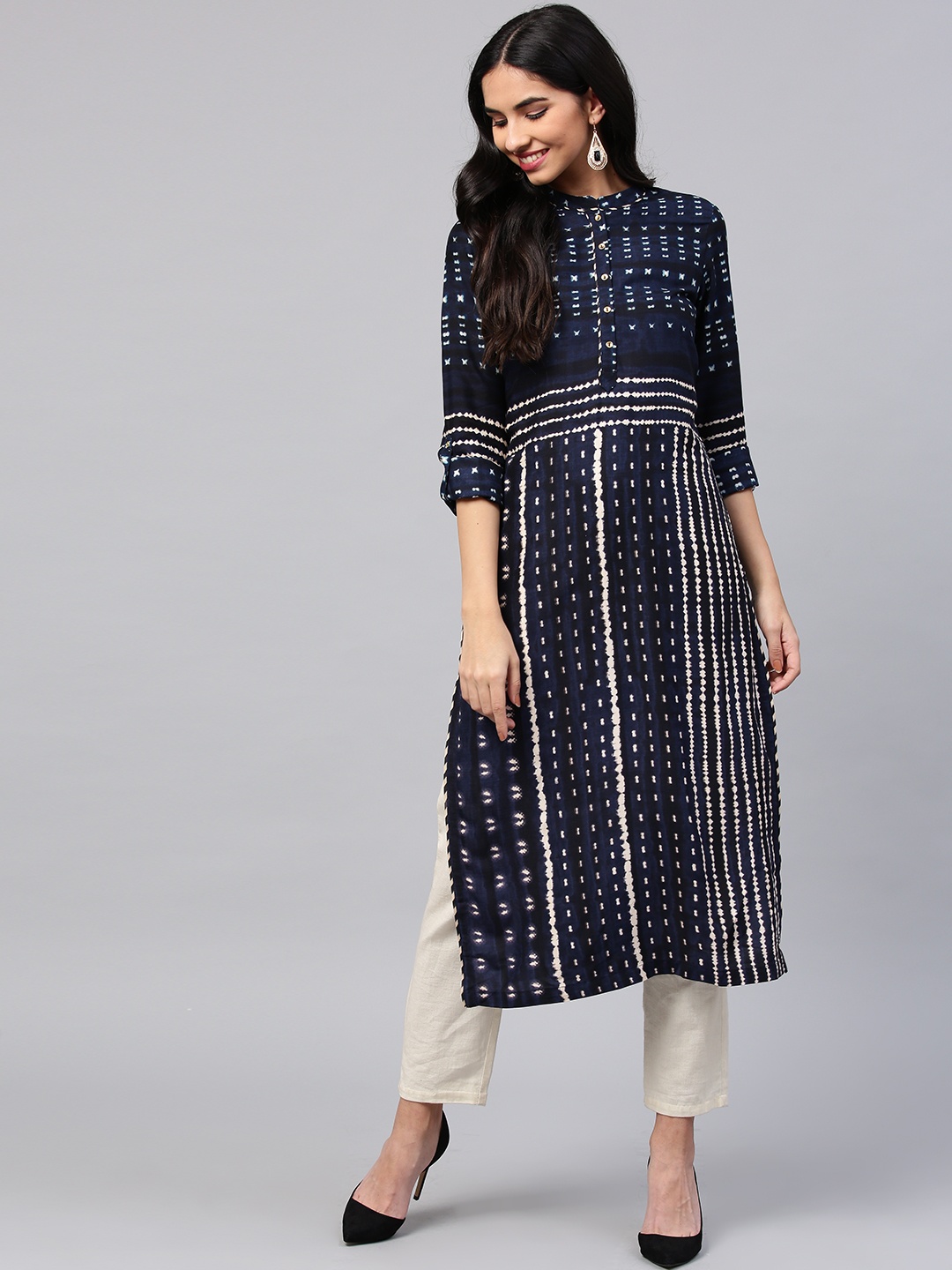 

W Women Navy Blue Striped Straight Kurta