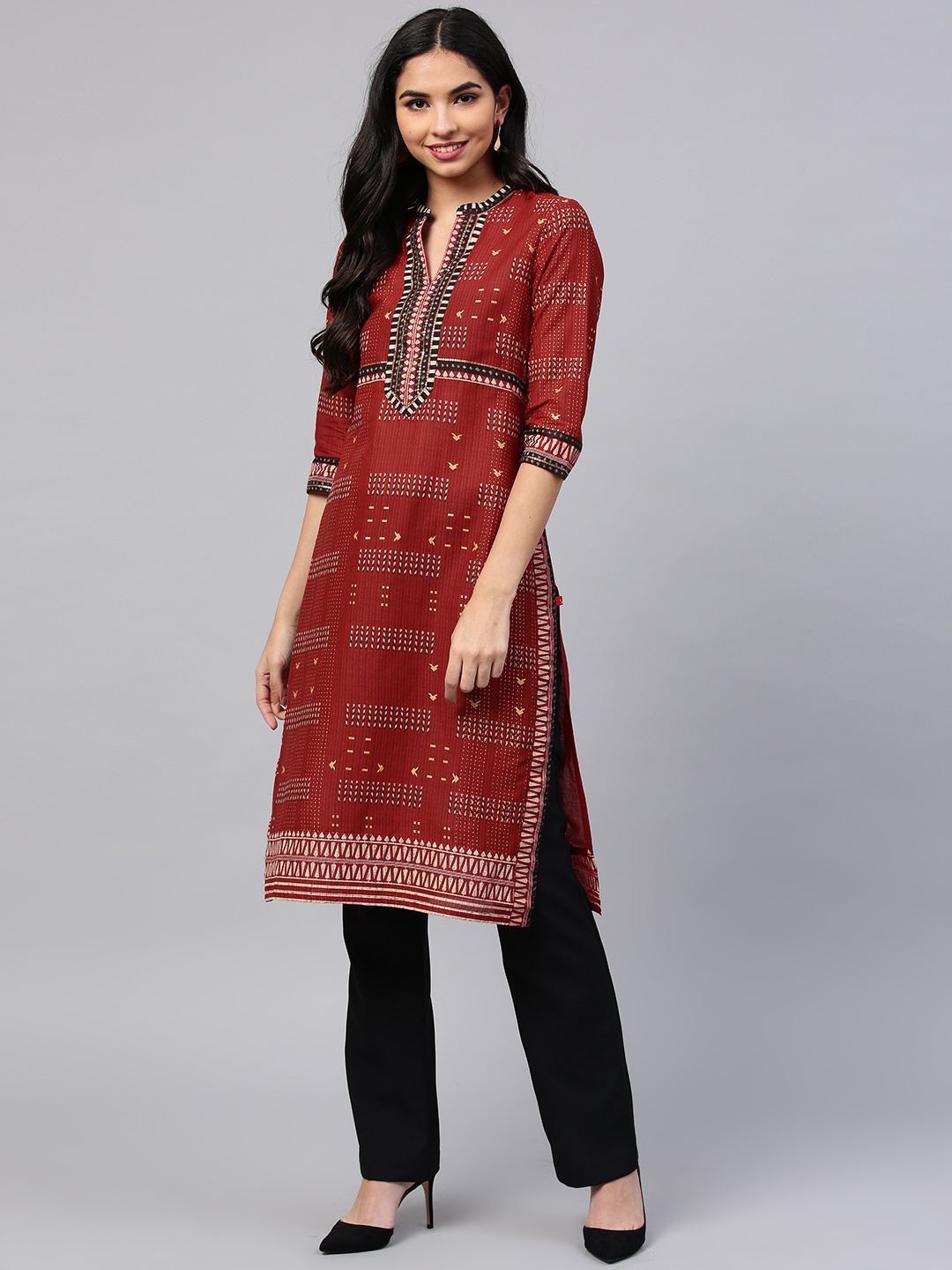 

W Women Maroon Printed Straight Kurta