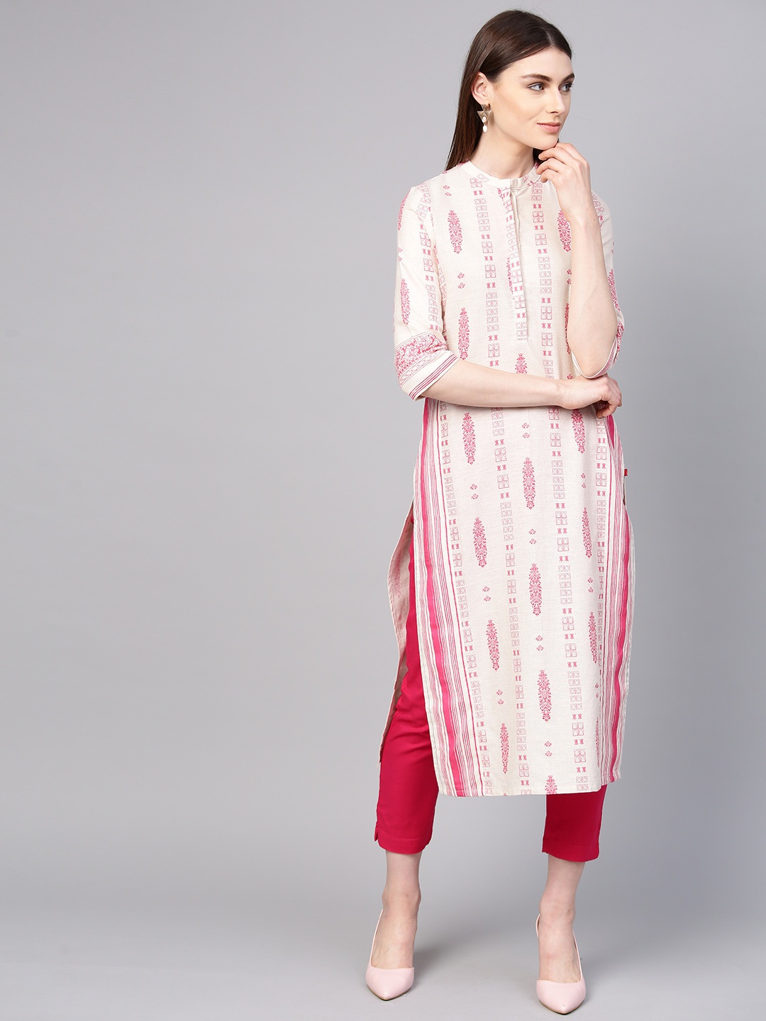 

W Women Off-White & Pink Printed Straight Kurta