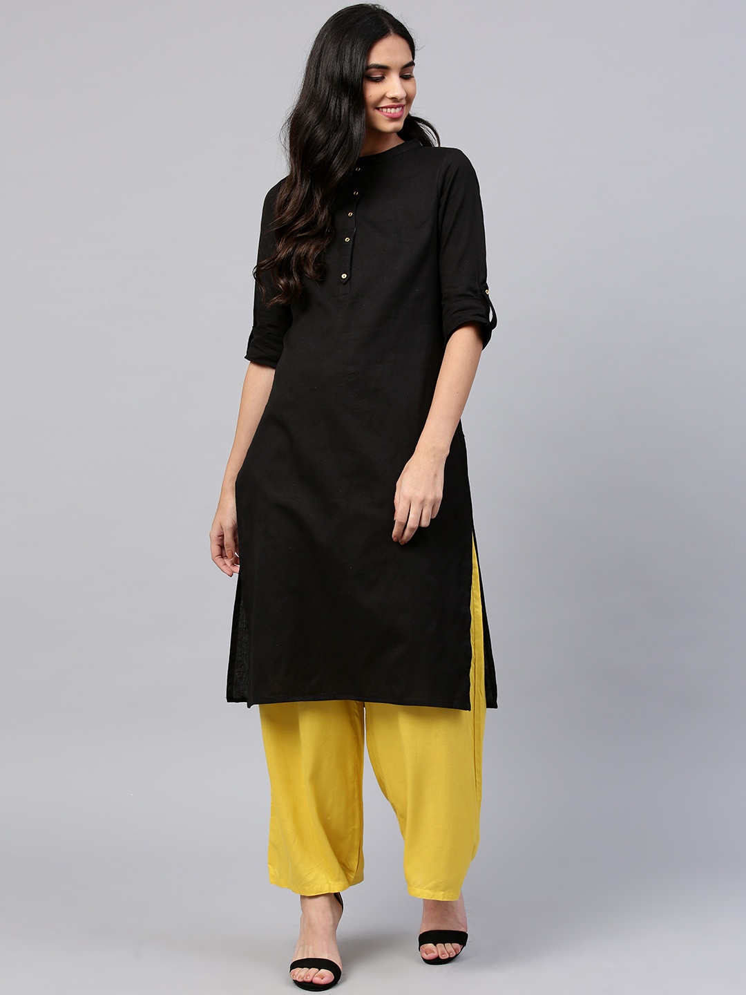 

W Women Black Solid Straight Kurta