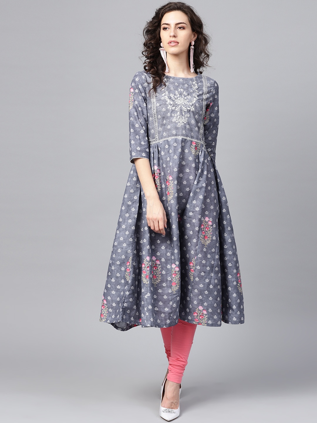 

W Women Grey & White Printed A-Line Kurta
