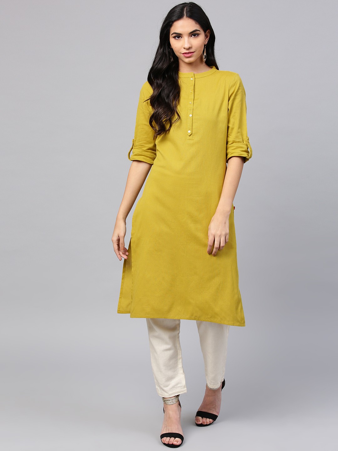 

W Women Green Solid Straight Kurta