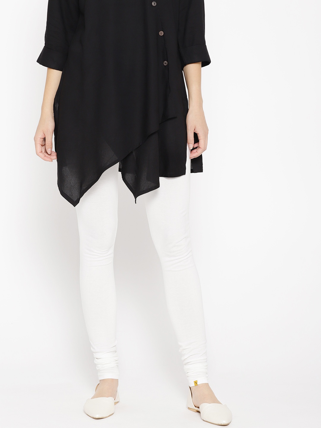 

AURELIA Off-White Solid Cotton Churidar Leggings