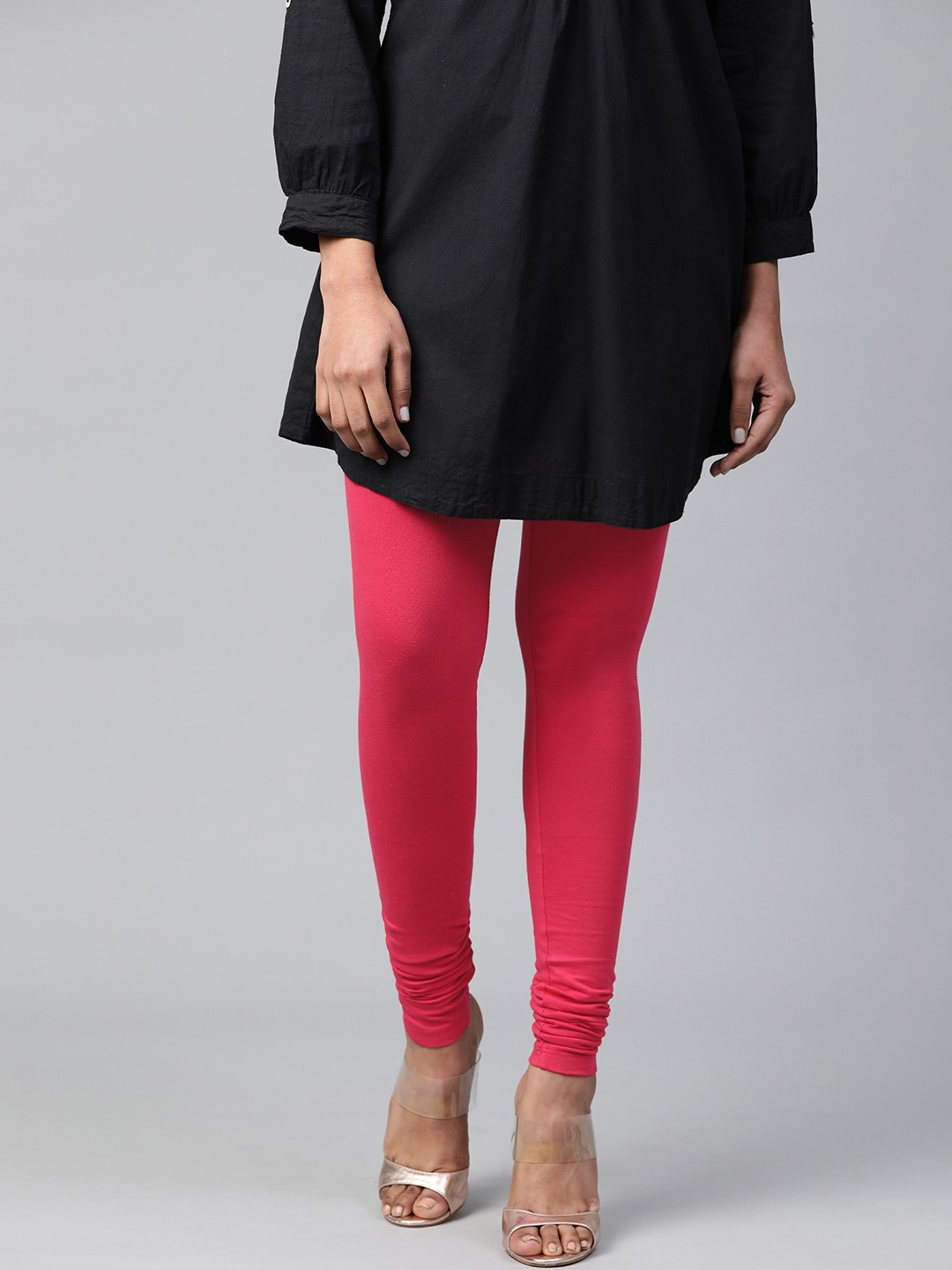 

AURELIA Women Fuchsia Pure Cotton Solid Churidar Leggings