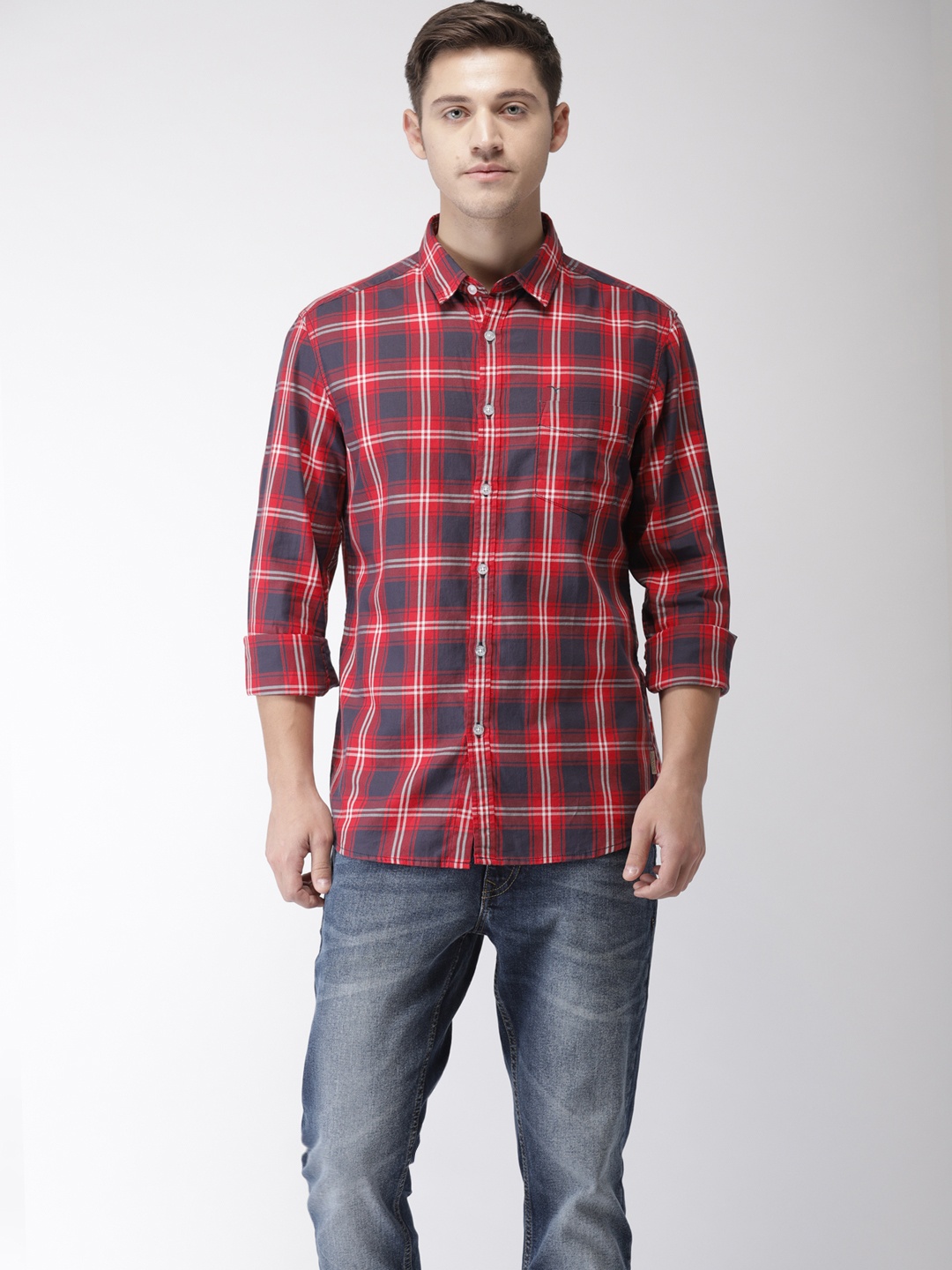 

Flying Machine Men Red & Navy Blue Regular Fit Checked Casual Shirt