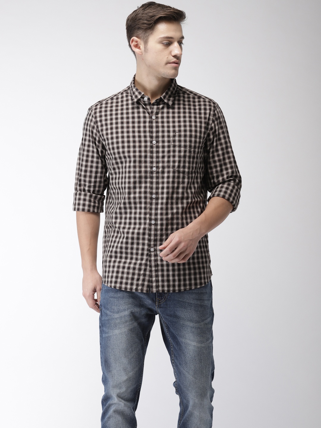 

Flying Machine Men Black & Beige Regular Fit Checked Casual Shirt