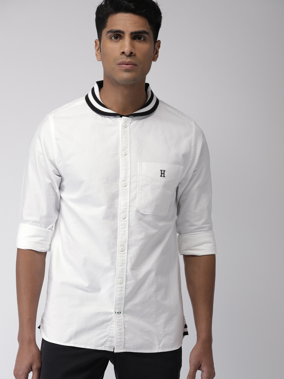 

Tommy Hilfiger Men White Regular Fit Solid Casual Shirt