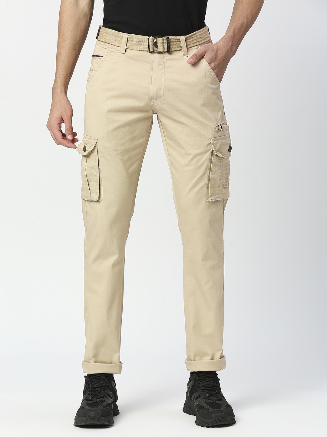 

beevee Men Beige Regular Fit Solid Cargos