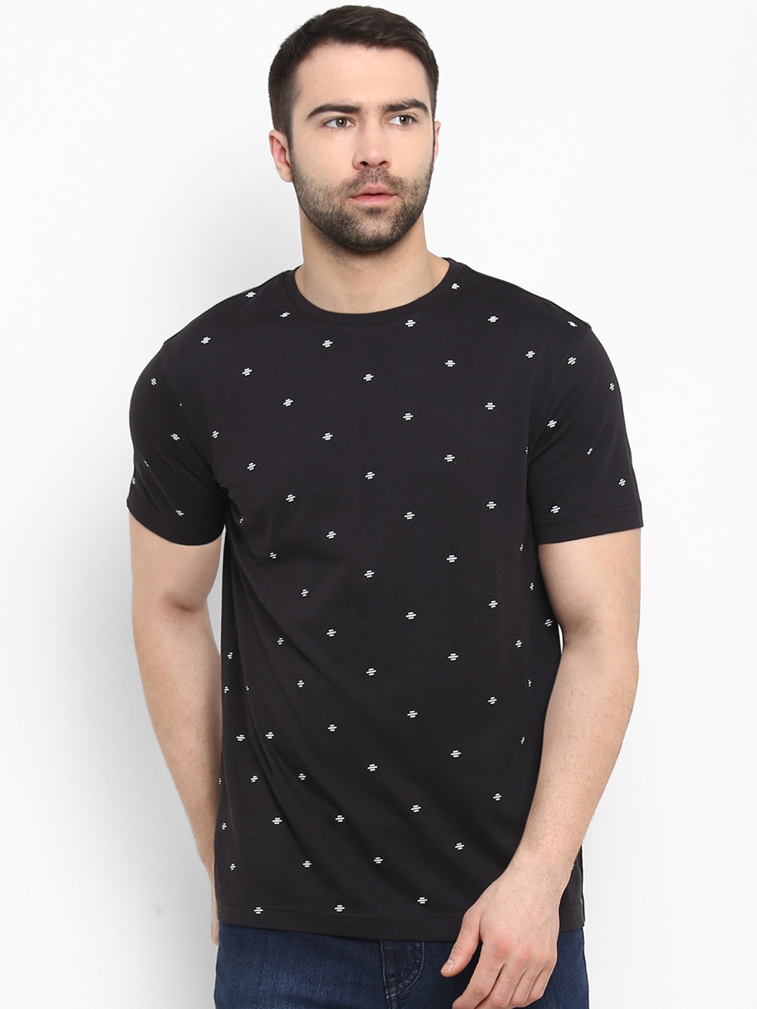 

Red Tape Men Black Printed Round Neck T-shirt