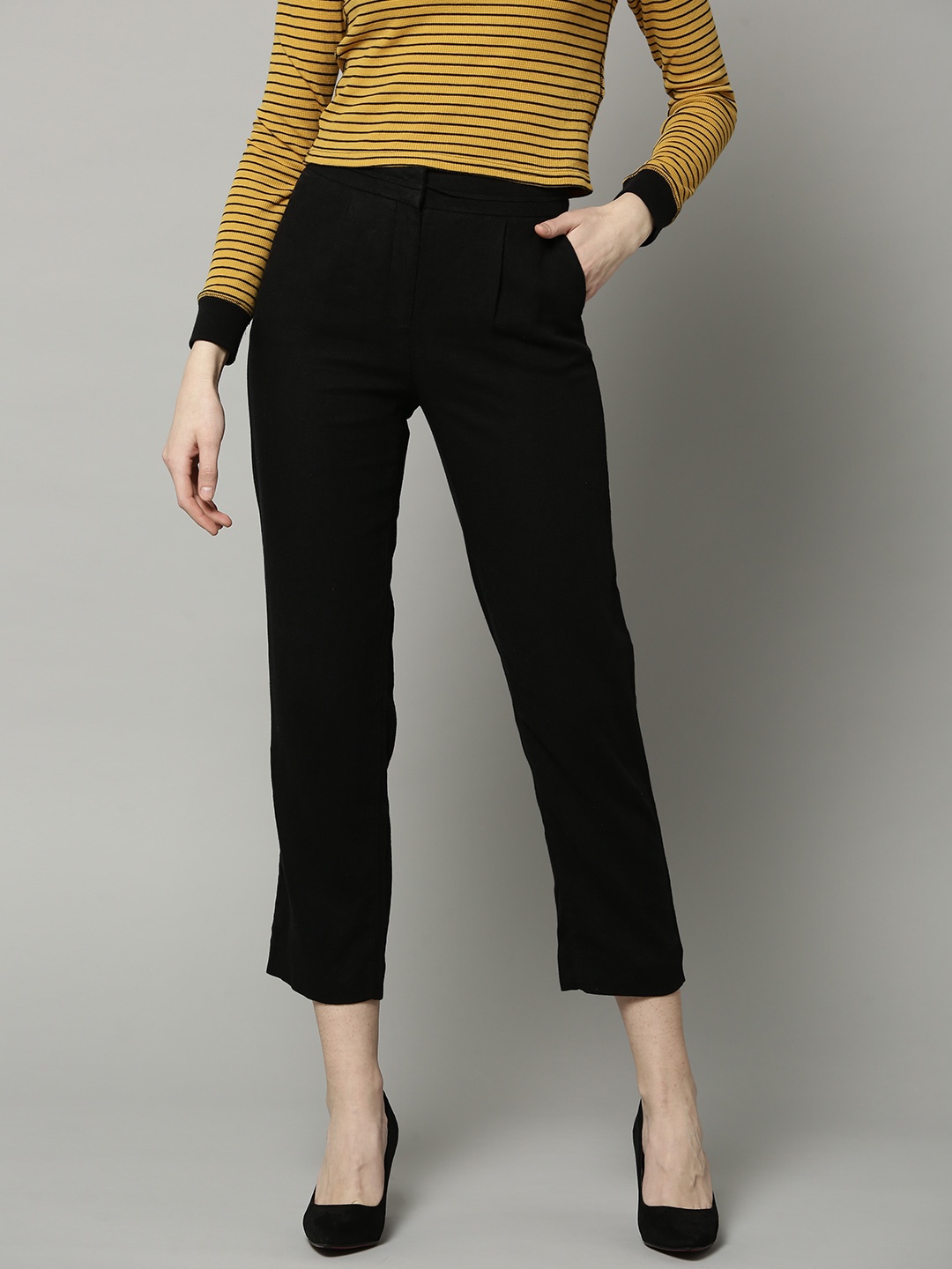 

Marks & Spencer Women Black Regular Fit Solid Cropped Trousers