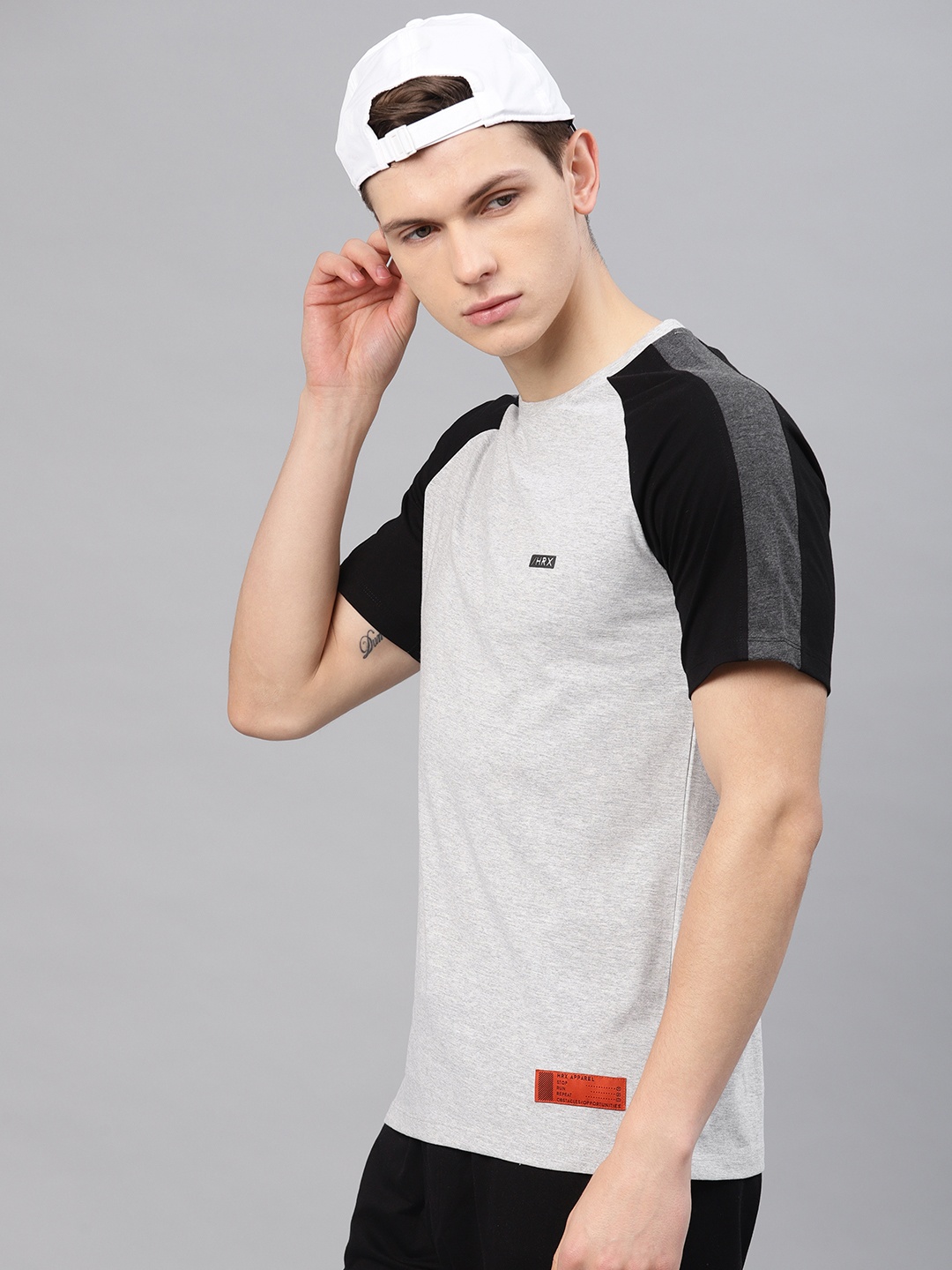 

HRX by Hrithik Roshan Men Grey Melange Solid Lifestyle Crew Neck T-shirt