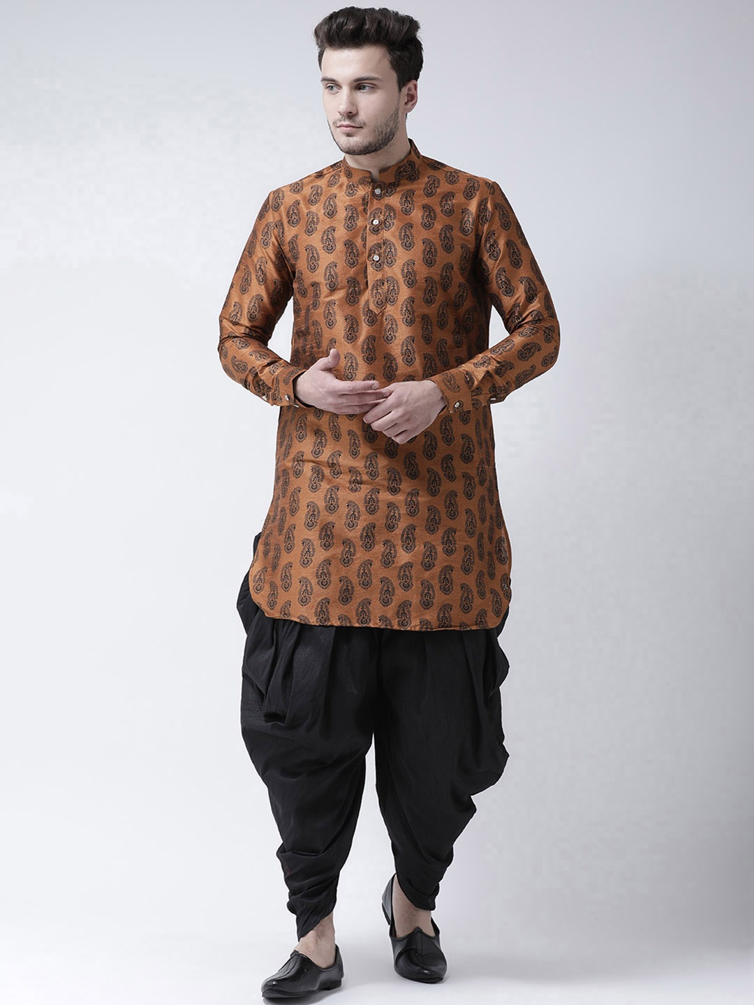 

DEYANN Men Copper-Toned & Black Printed Kurta with Patiala