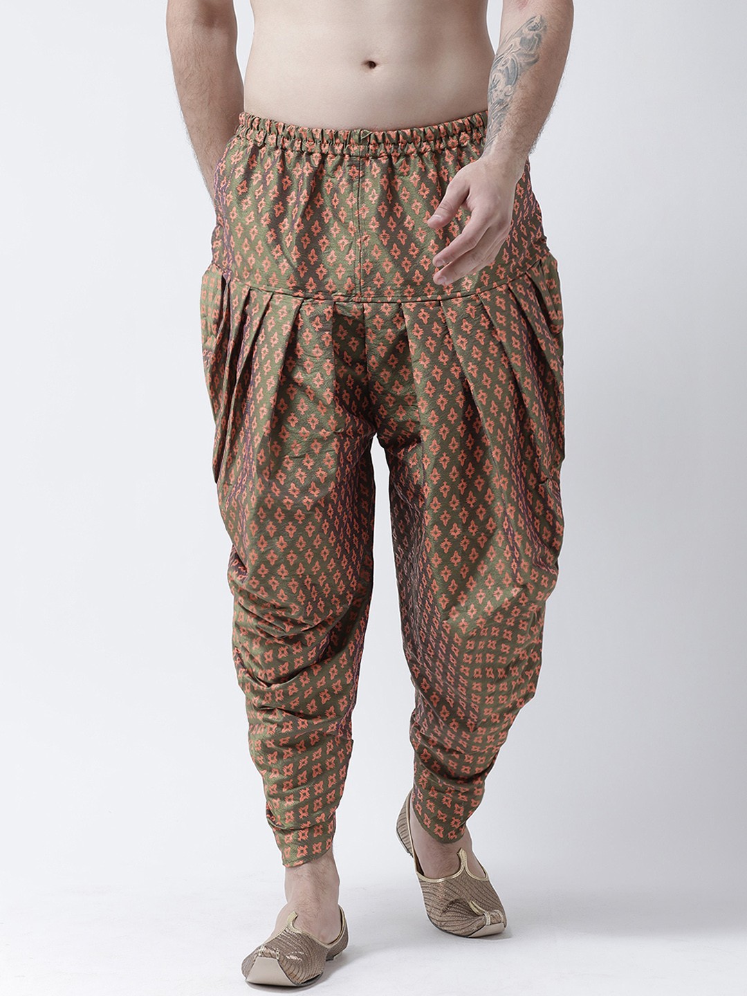 

DEVYAAN Men Green & Orange Printed Dhoti