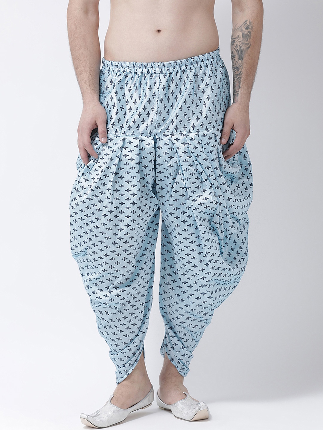 

DEVYAAN Men Blue Printed Dhoti