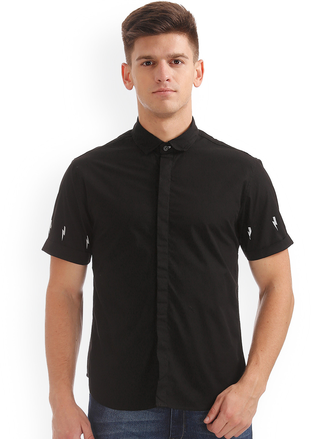 

Colt Men Black Regular Fit Solid Casual Shirt