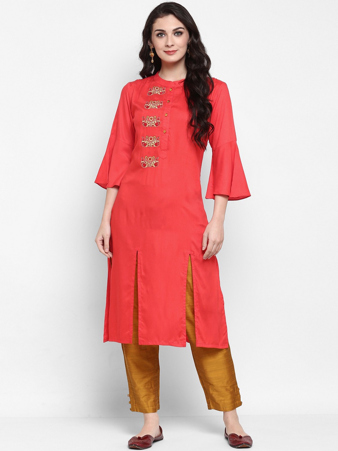 

Pannkh Women Red Embroidered Straight Kurta