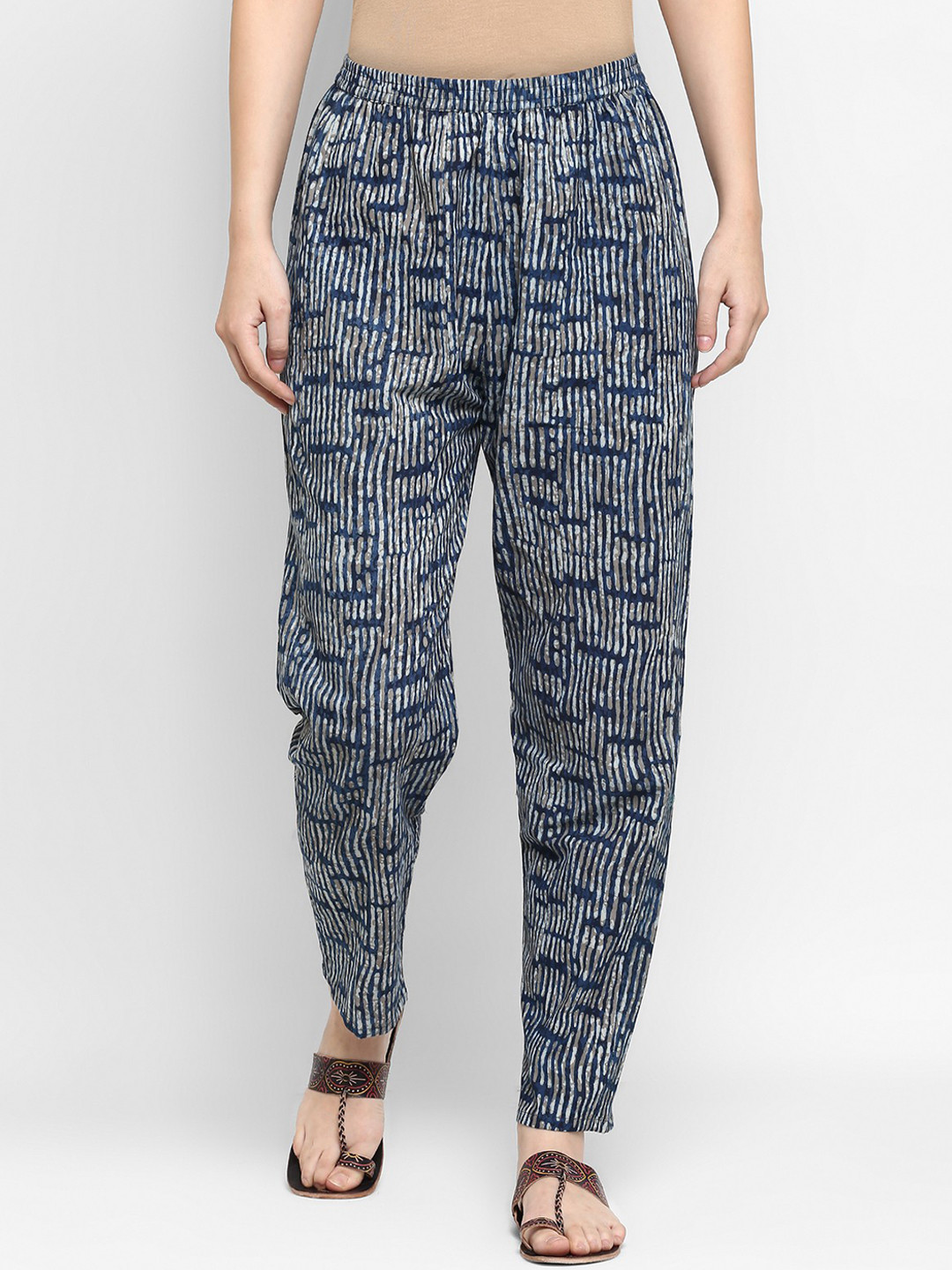 

Pannkh Women Navy Blue & Grey Regular Fit Printed Trousers