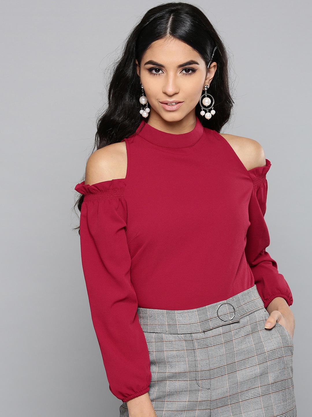 

Harpa Women Maroon Solid Cold Shoulder Top
