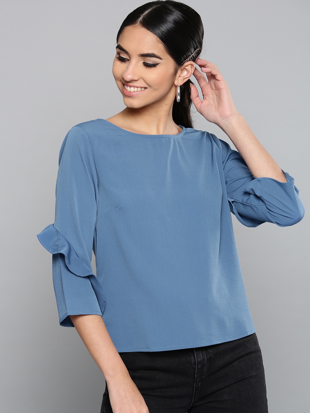 

Harpa Women Blue Solid Top
